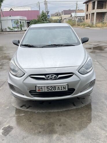 солара: Hyundai Solaris: 2012 г., 1.4 л, Механика, Бензин, Седан