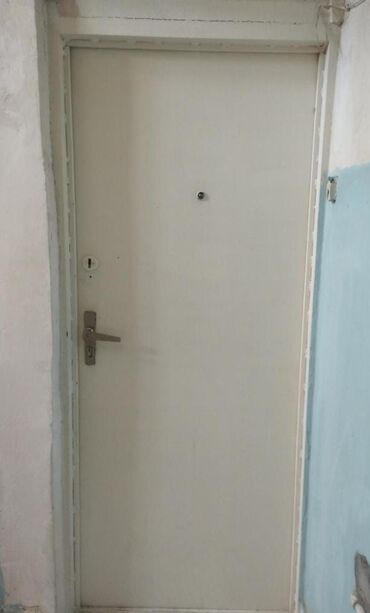 qapi zamok: Mənzil üçün İşlənmiş Giriş qapısı Çərçivə ilə, Zəmanətsiz, Ünvandan götürmə