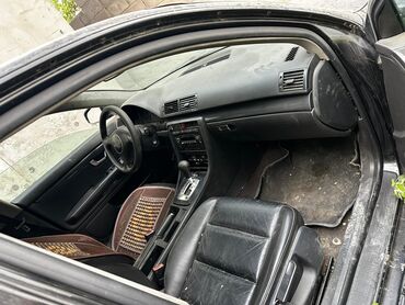 термостат фит: Audi A4: 2002 г., 1.8 л, Автомат, Бензин, Седан