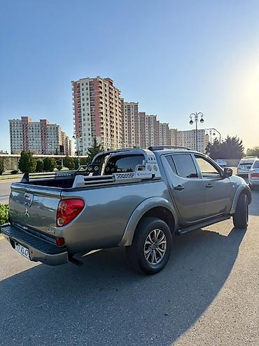 pickup l200: Mitsubishi L200: 2.5 l | 2015 il 279500 km Pikap — 4