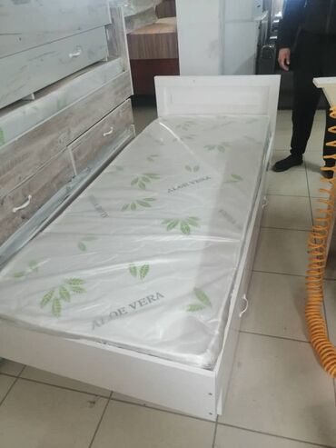 Односпальные кровати: Односпальная кровать, Новый, С матрасом, длина - 2 см — 7