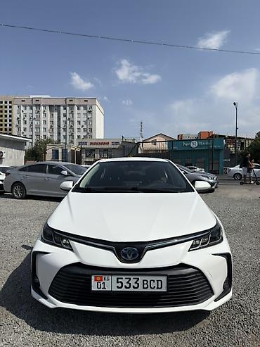 saf: Toyota Corolla: 2021 г., 1.8 л, Вариатор, Гибрид, Седан — 1
