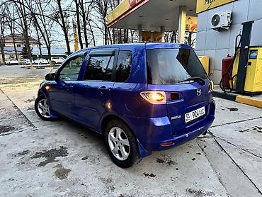Mazda: Mazda Demio: 2003 г., 1.5 л, Механика, Бензин, Хэтчбэк — 4
