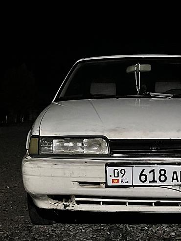 авто элек: Mazda 626: 1991 г., 2 л, Кол менен иштөөчү, Седан — 5