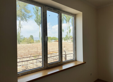 айнек терезе бу: Пластиковое окно с двойным остеклением - Трёхстворчатая конструкция