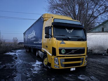 Коммерческий транспорт: Тягач, Volvo, 2013 г., Тентованный