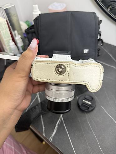 canon eos m50 купить: Беззеркальная камера Canon EOS (белый цвет) с объективом RF-S 18–45mm — 8