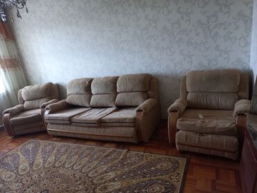 стол бу: Прямой диван, Б/у, Трёхместный и более, Велюр