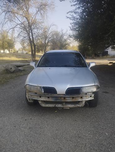 Mitsubishi Carisma: 2001 г., 1.6 л, Механика, Бензин, Седан