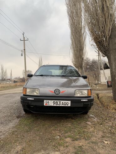 Volkswagen: Volkswagen Passat Variant: 1989 г., 1.8 л, Механика, Бензин, Универсал — 13