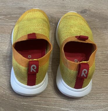 выставка белорусской обуви в бишкеке: Продаю кроссовки Reima, б/у. Длина стельки 15 см (24 размер)
