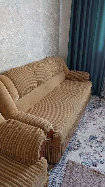 бу офисные диваны: Прямой диван, Б/у, Трёхместный и более