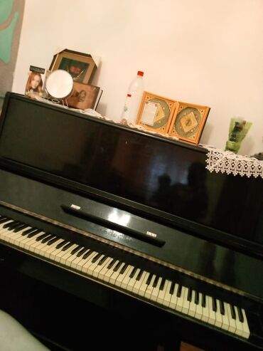 Клавишные инструменты: Пианино
