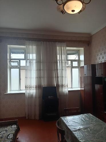 evler gence: 2 otaqlı mənzil hərbir əşyası var 280m kirayə ünvan Gəncə şəhəri Azəri — 1