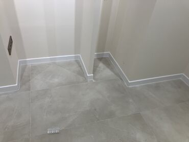 Напольные работы: Выравнивание пола, Монтаж напольных плинтусов, Укладка пола | Паркетная доска, Кварц-винил, Ламинат Больше 6 лет опыта — 11