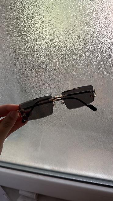 Minimalist rimless gün eynəyi - Forma: Düzbucaqlı, kəskin xətli lalafo.az -da Minimalist rimless gün eynəyi - Forma: Düzbucaqlı, kəskin xətli