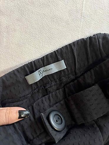 pull and bear obuca: Potpuno ocuvane P. S. Fashion pantalone, njihov broj je 40, sto znaci — 4