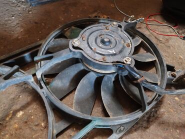 Auto delovi: Ventilator hladnjaka Lada 21214 Niva 1.7i br.1. Polovan, ispravai — 5