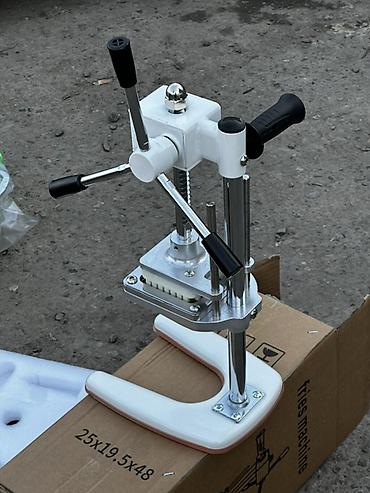 Овощерезательные аппараты: Ручной пресс-аппарат для приготовления картофеля фри (cuts machine) - — 4