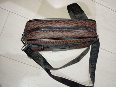 Барсетки: Барсетка, Michael Kors, Материал: Экокожа, Застежка на молнии, Новый — 2