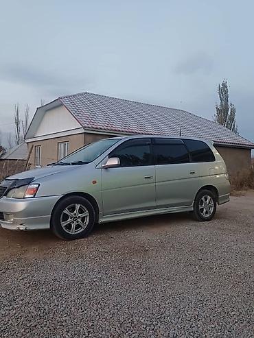 mazda 3 2005: Toyota Gaia: 2003 г., Минивэн — 1