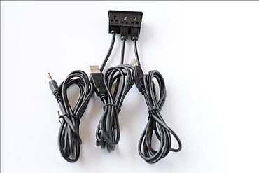 toyo: AUX,USB разъем для входа мультимедиа или зарядки и вывода на панель — 3