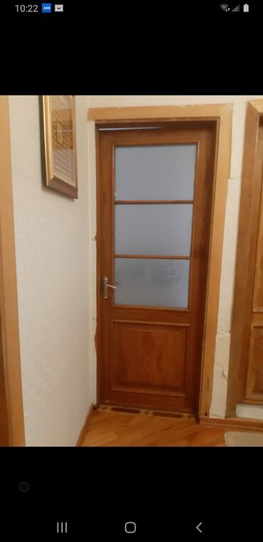islenmis qapi satiram: Təcili ev təmir olunur deyə satılır 
20 man