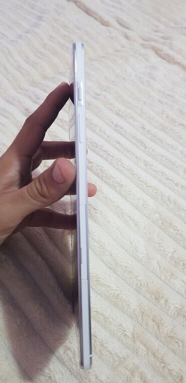 Планшеты: Планшет, Huawei, память 16 ГБ, 8" - 9", Wi-Fi, Б/у — 10