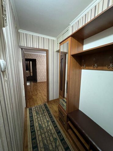 квартира в районе ошский рынок: 3 комнаты, 58 м², 104 серия, 1 этаж