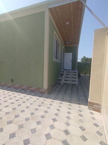 mingəçevirdə bir otaqlı ev axtarıram: 4 otaqlı, 130 kv. m, Yeni təmirli
