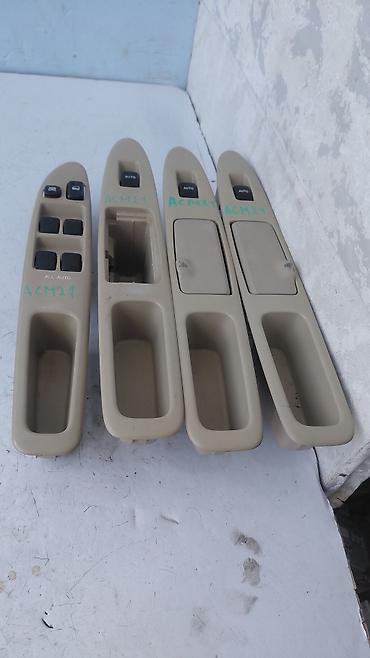 накитки на панел: Сenter console Toyota 2003 г., Б/у, Оригинал, Япония — 2