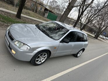 Mazda: Mazda 323: 1999 г., 1.5 л, Механика, Бензин, Хэтчбэк