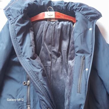 Пуховики и зимние куртки: Пуховик, Длинная модель, Стеганый, С капюшоном at lalafo.kg — 8 Пуховики и зимние куртки: Пуховик, Длинная модель, Стеганый, С капюшоном — 8