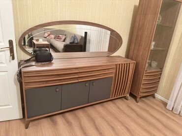 otaq qapi: Modern qonaq otağı üçün mebel dəsti - Komod + iri oval güzgü və