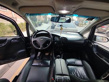 zafira: Opel Zafira: 2.2 l | 2001 il 120 km Universal — 1