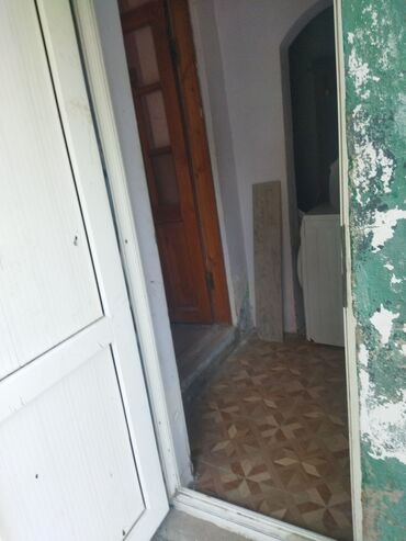 Həyət evləri və villaların satışı: 9 otaq, 200 kv. m, Kredit var, Orta təmir -da lalafo.az — 7 Həyət evləri və villaların satışı: 9 otaq, 200 kv. m, Kredit var, Orta təmir — 7