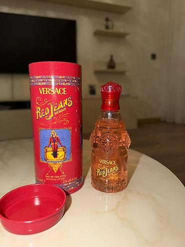 Versace Red Jeans Woman – Eau de Toilette • Brend: Versace • Model