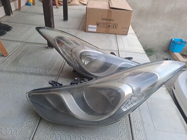 İnformatika: Komplekt, Yaxın və uzaq vuran işıqlar Hyundai, 2011 il, Orijinal, Yaponiya, İşlənmiş