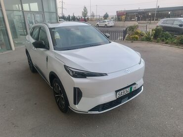 авто дешево купить: ICE markalı, ağ rəngli, müasir dizaynlı elektrik avtomobil. Yeni nəsil