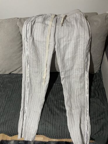 Haljine: Elegantna crno-zlatna haljina na pruge - Model: koktel/večernja — 28