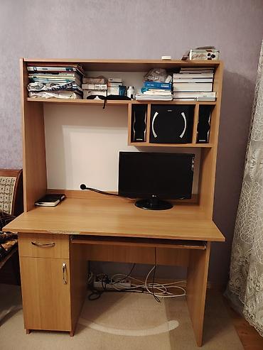 qovluq: Düz masa, Polkalı, Siyirməli, Teksturalı laminat — 1