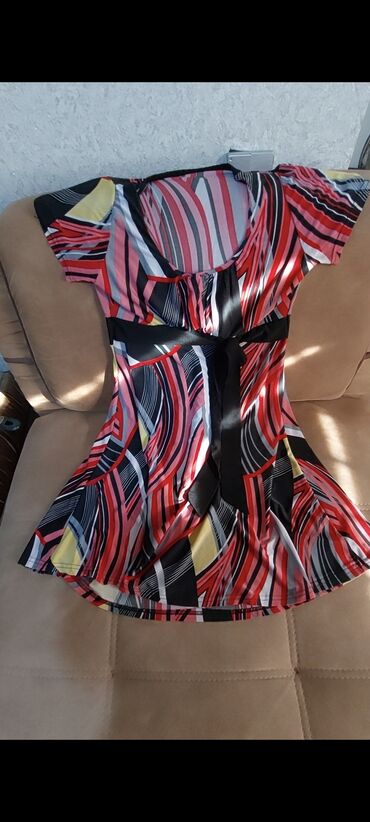 Dəstlər, kostyumlar: Qadın geyimleri 9 aznden baslayir. bir nece geyim alana endirim ve — 14