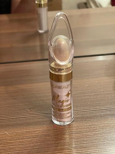 приданое: Рассыпчатый пудровый блеск Huda Beauty Magic Color Shiner в прозрачном — 2