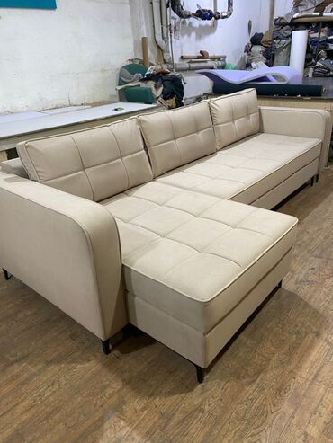 Швеи: Срочно требуется швея по мягкой мебели,с опытом работы, ответственный — 2