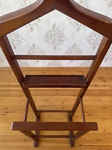 вешалка для верхней: Taxta kişi geyim asılqanı – valet stand - Material: bərk ağac — 3