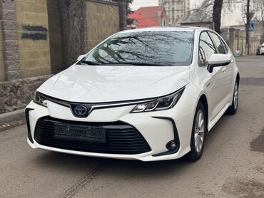 Toyota: Toyota Corolla: 2023 г., 1.8 л, Вариатор, Гибрид, Седан