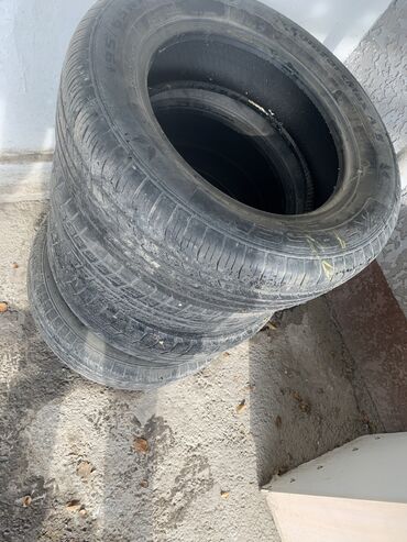 разноширокие шины: 1 Ден алам десенер 2000 Ден 
4 шт 6500
195. 65. 15