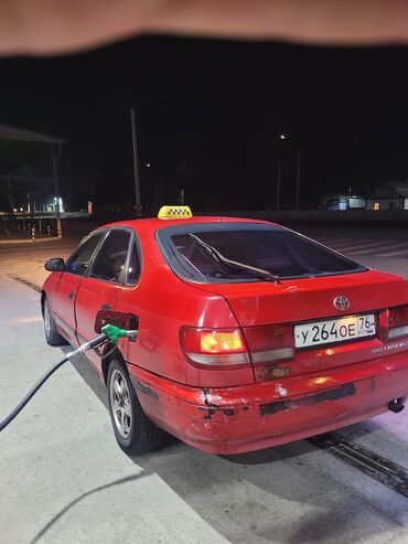 Toyota: Toyota Carina: 1994 г., 1.6 л, Механика, Бензин