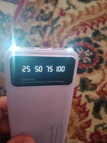 айфон 7 с: Внешний аккумулятор (power bank) 10+ с фонариками - Емкость: заявлено — 4