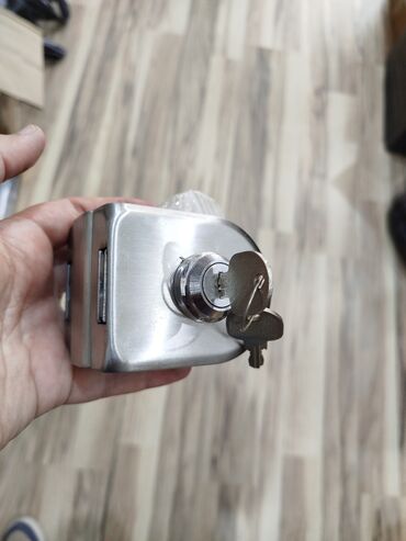 taxta tavanlar: Paslanmayan poladdan yan montajlı qapı kilidi - Material: paslanmayan